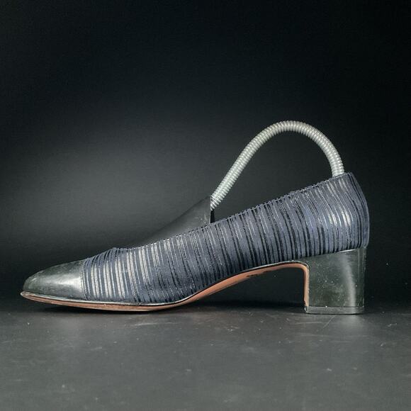 Salvatore Ferragamo Women's Size 7.5 B Patent Leather Classic Pumps Slip Heels - Picture 7 of 9